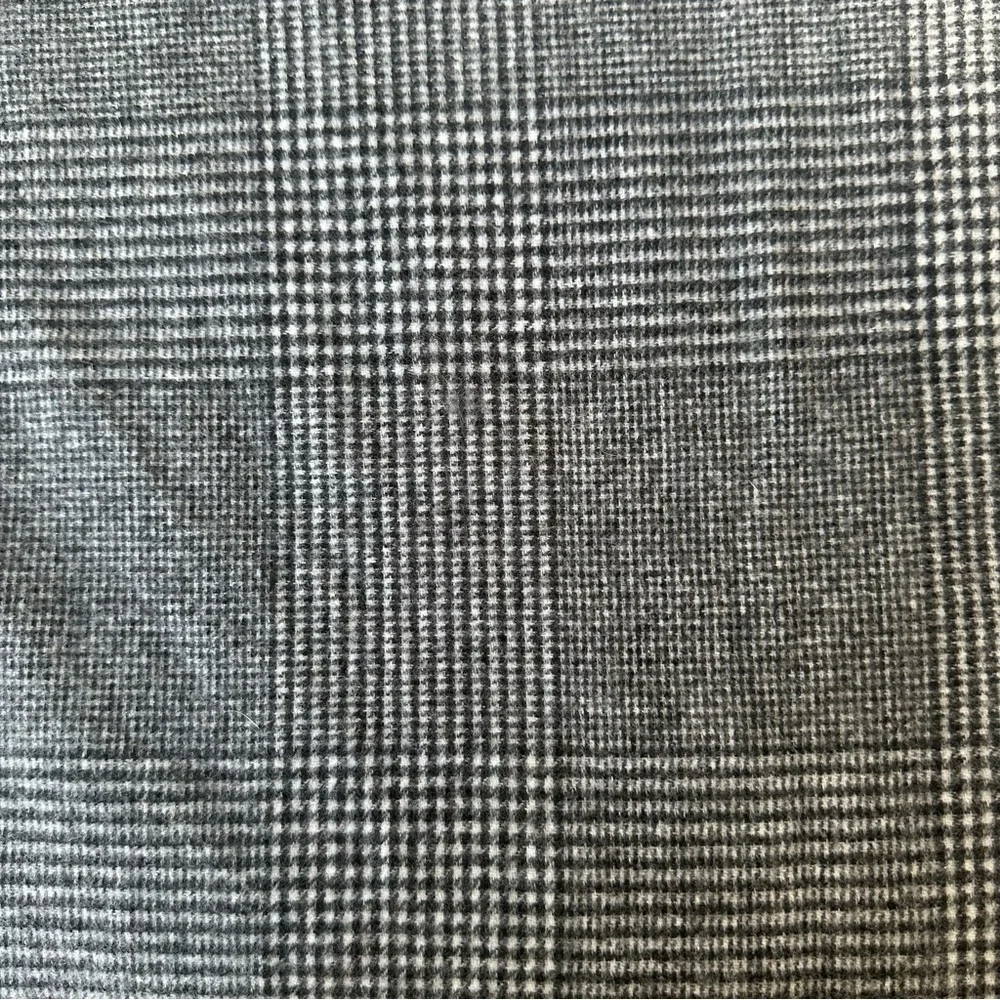 Banana Republic stylish checkered